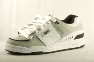 GLOBE FUSION SHOE WHITE