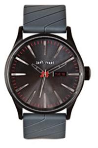 NIXON SENTRY WATCH IN GUNMETAL