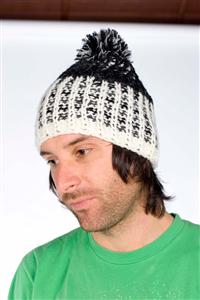 HOLDEN WRIGHT BEANIE IN STATIC