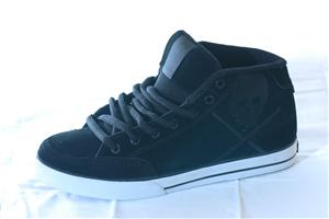 CIRCA LOPEZ 50 MID SHOE IN BLACK AND CHARCOAL