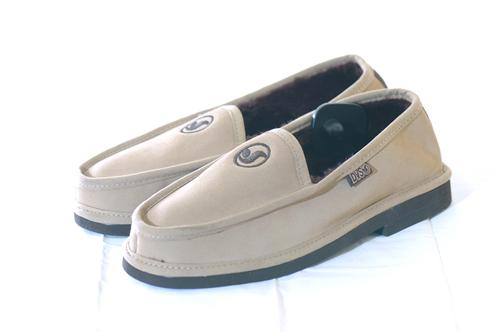 DVS FRANCISCO SLIPPER IN TAN SUEDE