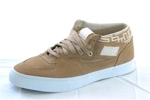 VANS SYNDICATE HALFCAB SHOES IN RANCHERO TAN