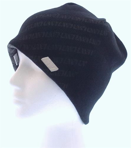 L1 REVERSIBLE STRIPE BEANIE IN BLACK AND GREY