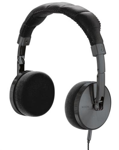 NIXON NOMADIC HEADPHONES IN GUNMETAL