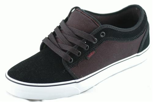 VANS CHUKKA LOW  SHOES IN FOREVER BLACK AND RED