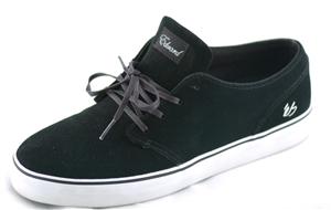 ES EDWARD SHOE IN BLACK AND WHITE
