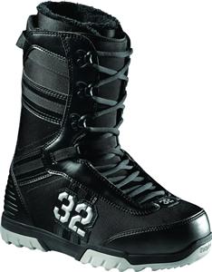THIRTY TWO (32) EXUS SNOWBOARD BOOTS IN BLACK AND GUM