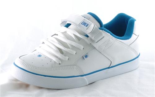 CIRCA 205 VULC SHOE IN WHITE AND ROYAL BLUE