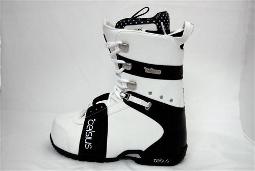 CELSIUS CIRRUS SNOWBOARD BOOTS IN WHITE AND BLACK