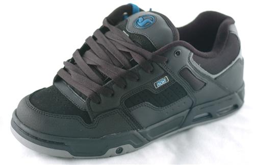 DVS ENDURO HEIR SHOE IN BLACK AND GREY HIGH ABRASION