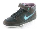 NIKE DUNK MID PREMIUM SB SHOE IN BLACK AND SEA GREEN