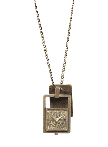 NIXON WOMENS FAIRFAX PENDANT IN ANTIQUE GOLD