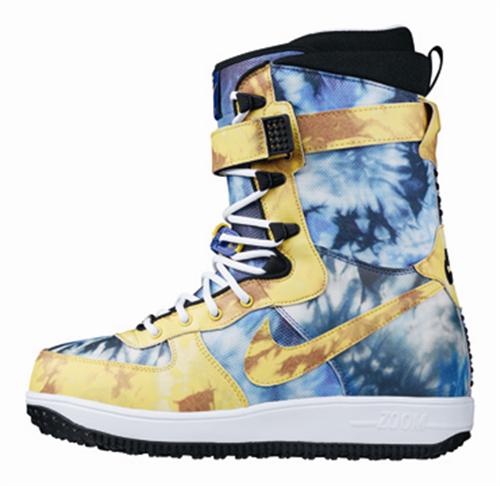 NIKE ZOOM FORCE 1 SNOWBOARD BOOTS IN VARSITY ROYAL, ZEST, AND BLACK