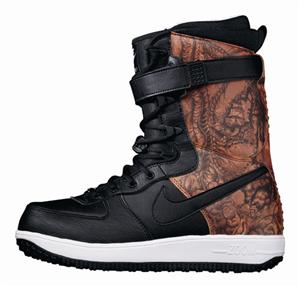 NIKE ZOOM FORCE 1 SNOWBOARD BOOTS IN BLACK, BLACK AND DRAGON RED