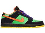 NIKE DUNK LOW PREMIUM SHOE IN GREEN SPARK AND HOOP ORANGE