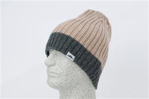 DISCRETE META BEANIE IN TAN AND GRAY