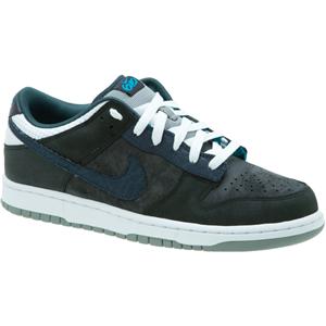 NIKE 6.0 DUNK LOW SHOE IN BLUEPRINT AND CLASSIC CHARCOAL