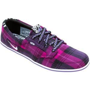 NIKE 6.0 BRAATA SHOE IN VARSITY PURPLE AND WHITE-BLACK