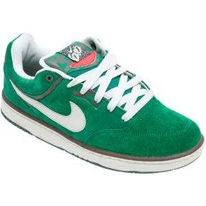 NIKE 6.0 AIR ZOOM CUSH SHOE IN PINE GREEN AND LIGHT BONE