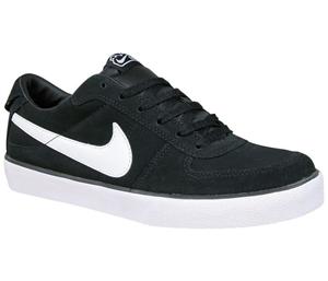 NIKE 6.0 MAVRK SHOE IN BLACK AND WHITE