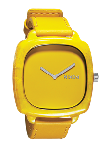 NIXON SHUTTER WATCH IN ALL GOLD